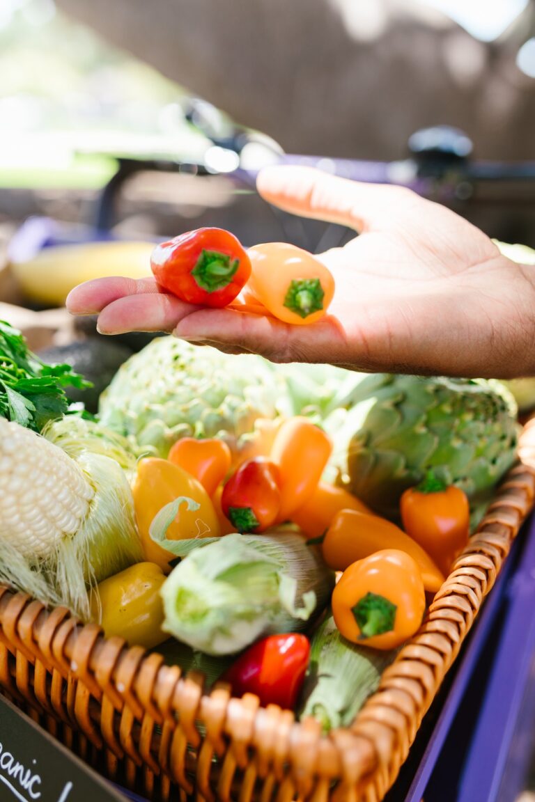 Superfood Guide: 60+ Foods for Dieting, Fitness & Health